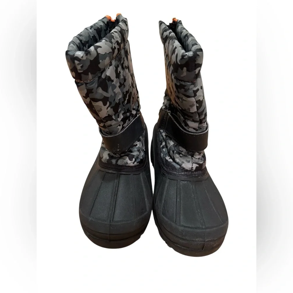 Thermolite‎ kids Camouflage Snow Boots Size 1